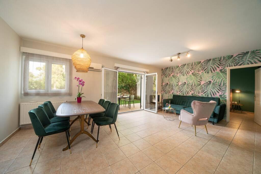 Central & Elegant Suite With Private Garden Argostoli  Zewnętrze zdjęcie