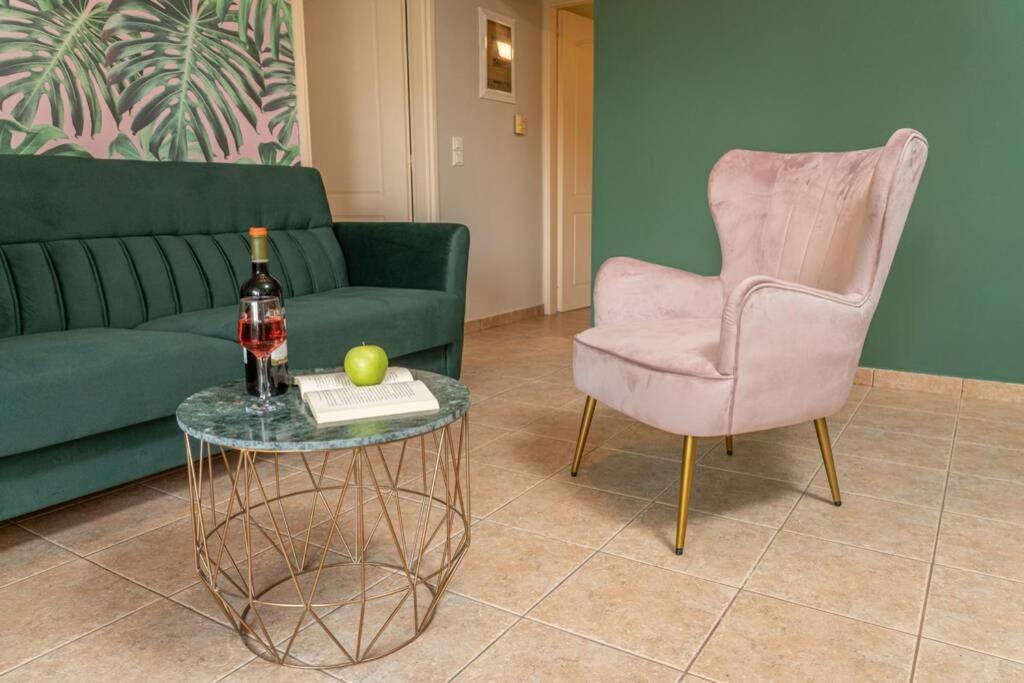 Central & Elegant Suite With Private Garden Argostoli  Zewnętrze zdjęcie