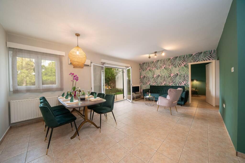 Central & Elegant Suite With Private Garden Argostoli  Zewnętrze zdjęcie